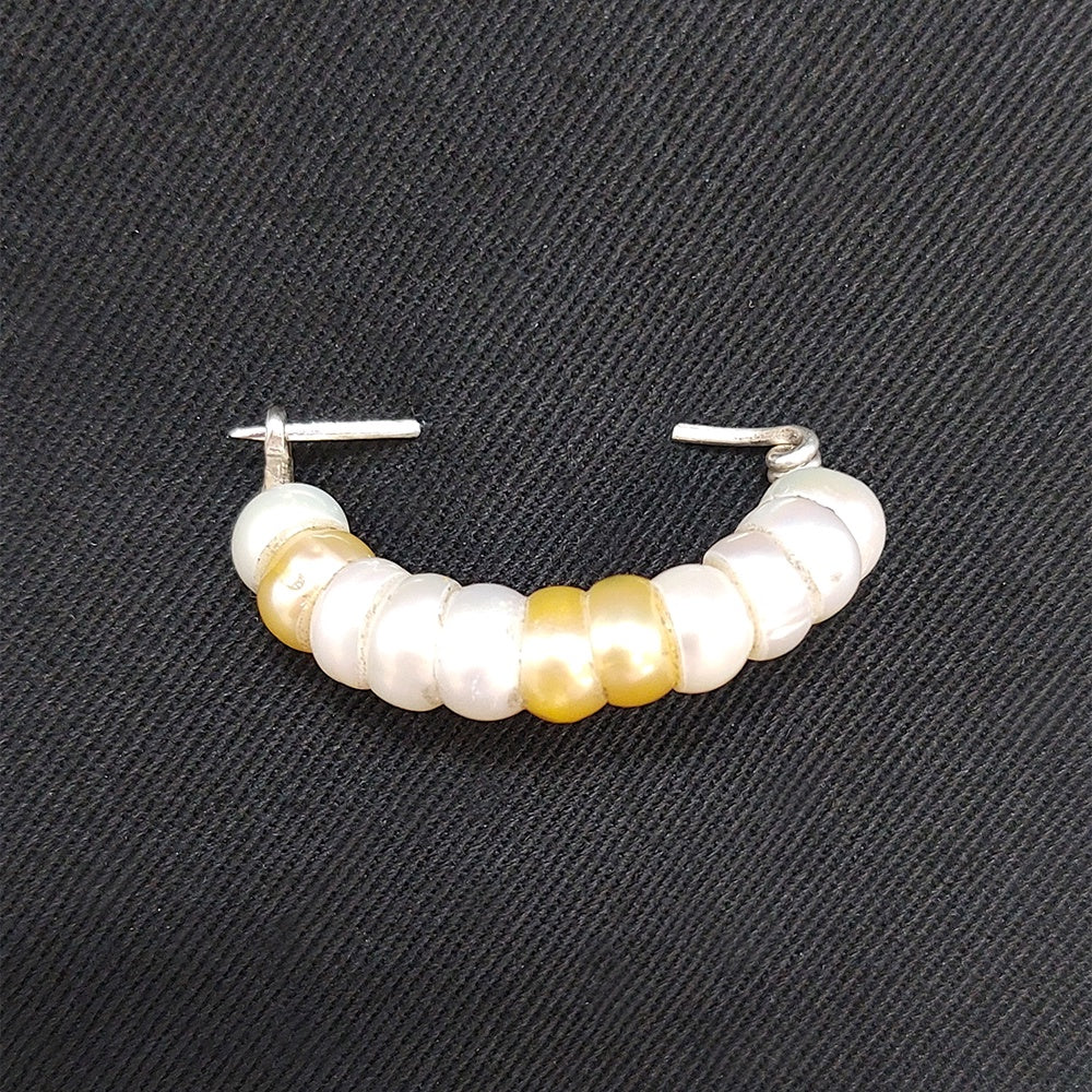 Huhu Brooch