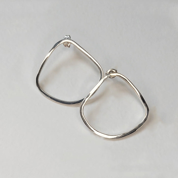 Luisa Farah: Earrings - Petra