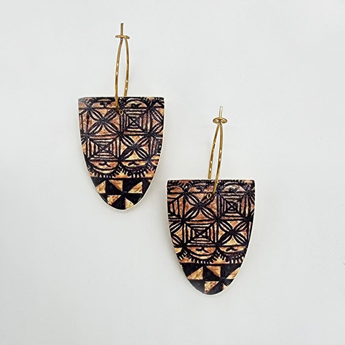 Nua and Sami: Hoop Earrings - Tapa clay - Manamea leaf