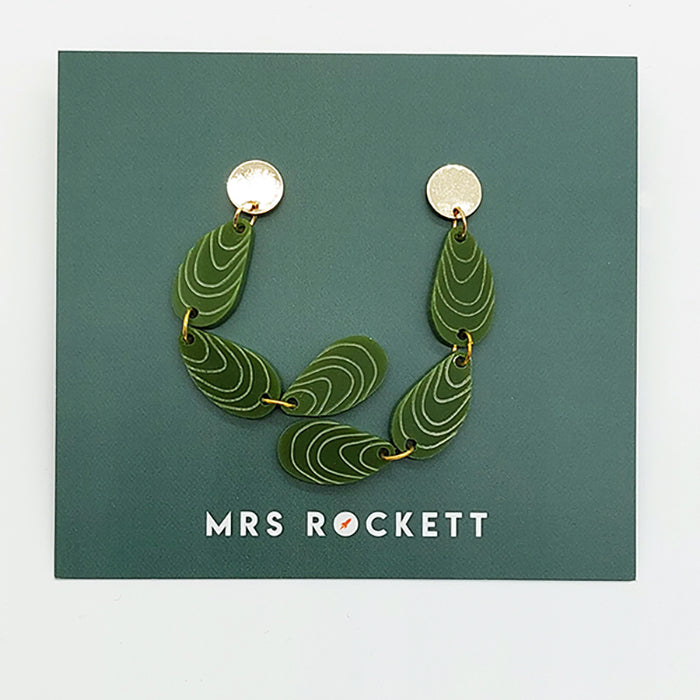 Mrs Rockett: Mussel Earrings